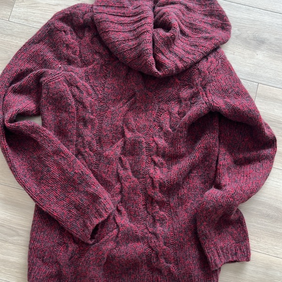 BLUE Saks Fifth Avenue cashmere sweater - Picture 1 of 9